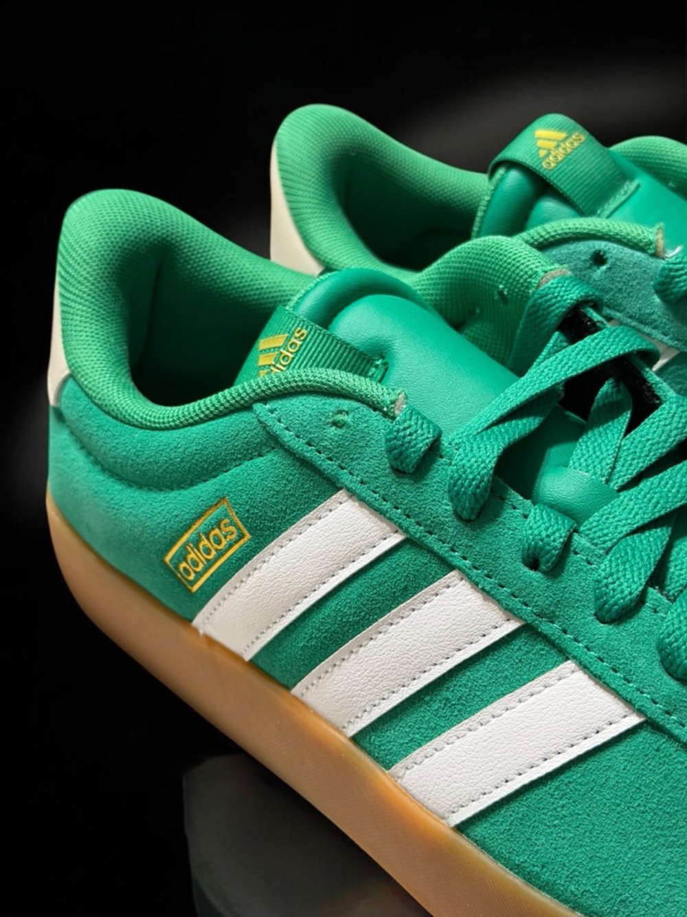 NWT Adidas VL Court 3.0 Green White Gum Suede Retro Terrace Sneakers - Picture 2 of 7